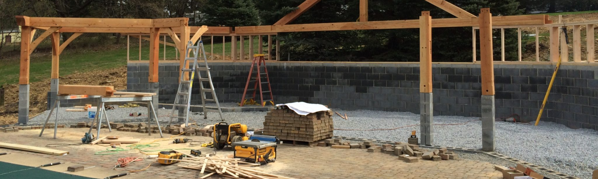 A Custom Home Builder vs. a General Contractor – What’s the Difference?